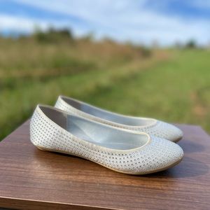 Unforgettable moments silver rhinestone ballet flats
